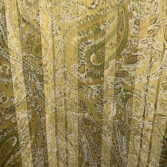 Joie flutter sleeve top with silver flecks, size M - Picture 5 of 6